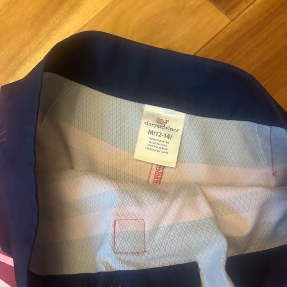 Vineyard Vines Painted Stripe Board Shorts Swim Trunks Sz M (12-14) - Picture 2 of 3